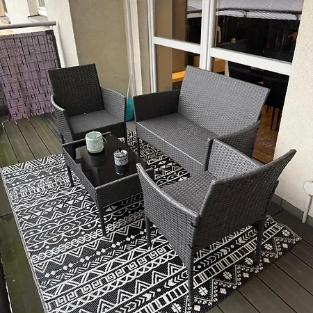 Praga Polnoc Daire Varşova