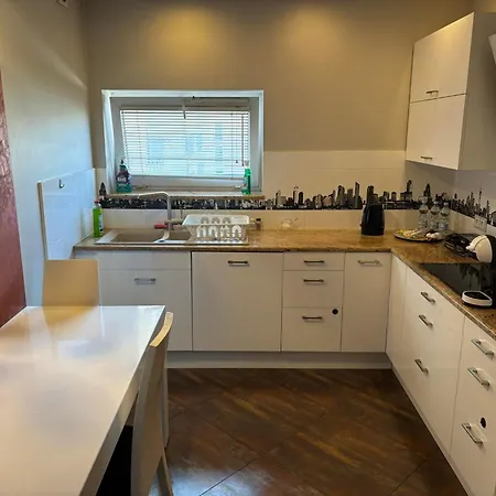 Praga Polnoc Apartment *